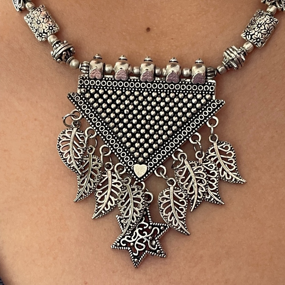 Ethnic style statement necklace Tibetan silver - Picture 2 of 4